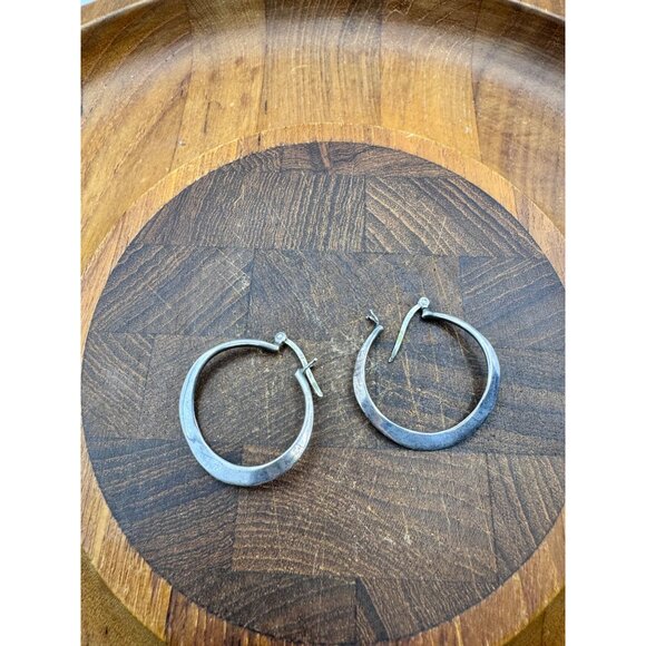 Sterling Silver Hoop Earrings With Hinged Closure - Picture 4 of 6